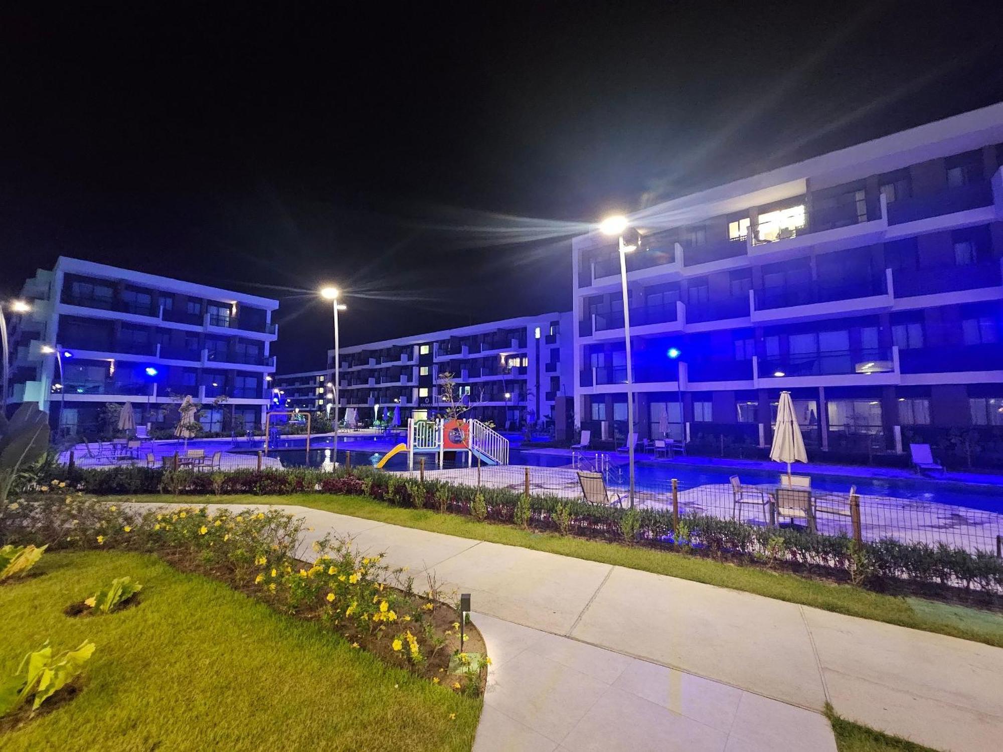 Flat Luxo Com Varanda Gourmet No Makia Em Muro Alto 4 Pessoas Apartamento
